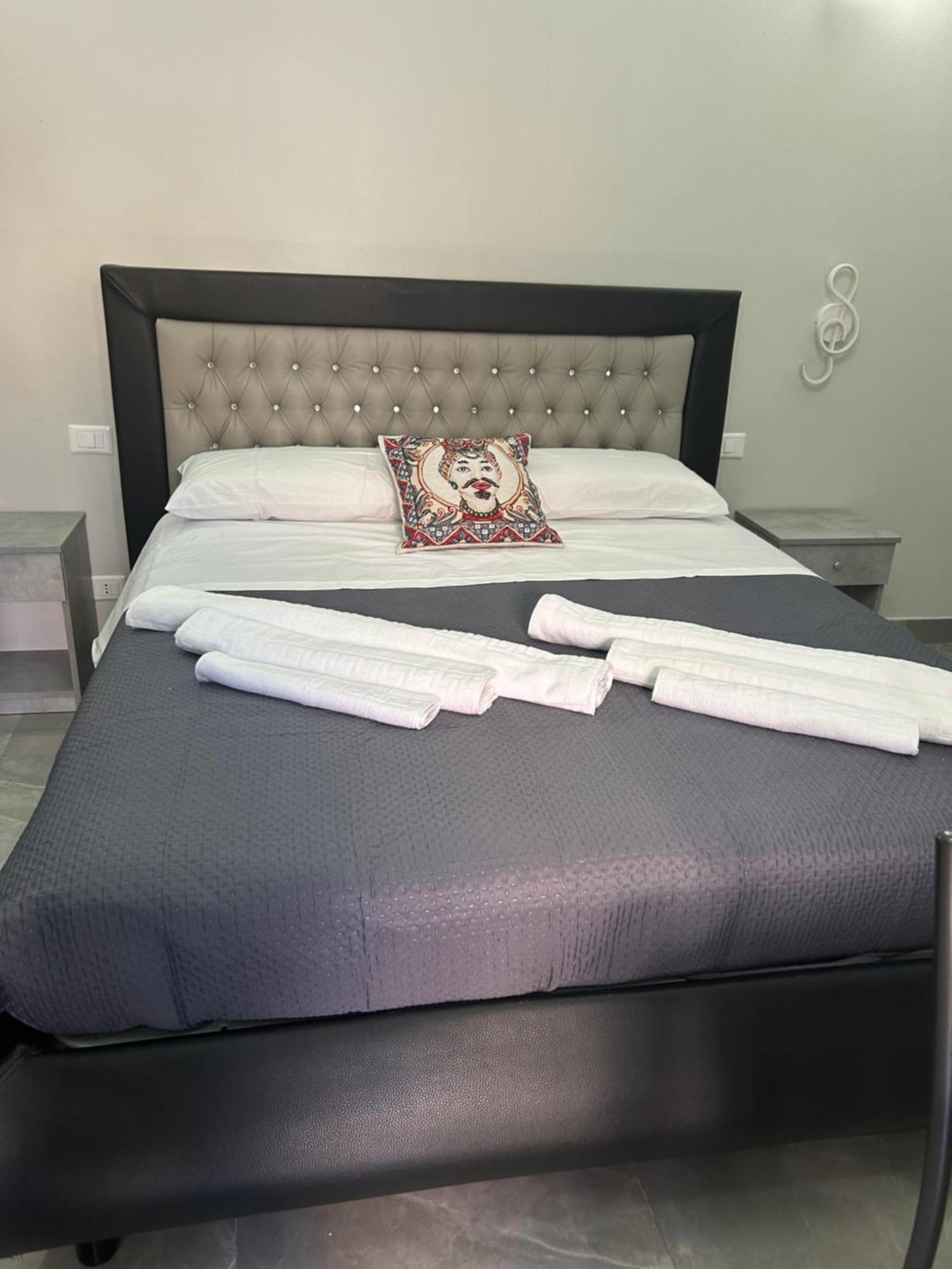Fanale House Apartment Catania Luaran gambar